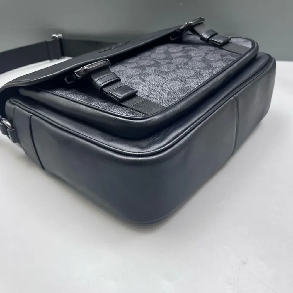 Coach Women Pre-Loved Bag Very Good Condition